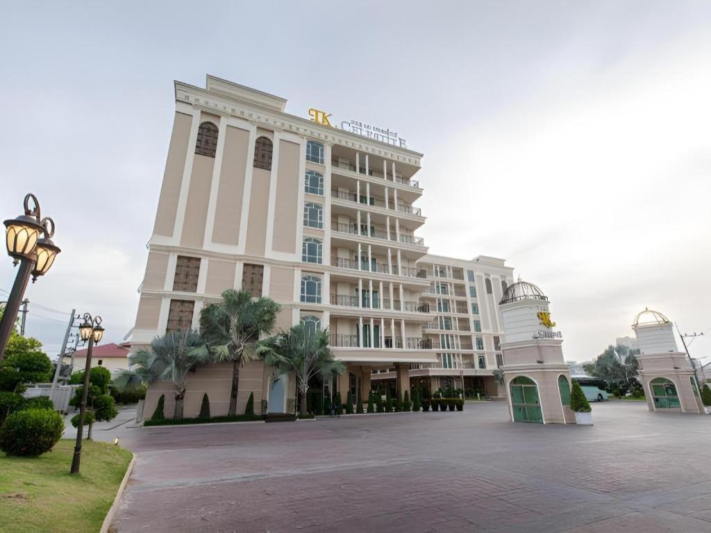 Lk Celestite Hotel Патая Екстериор снимка