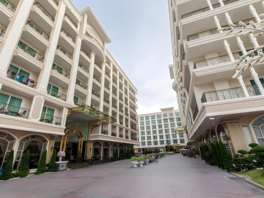 Lk Celestite Hotel Патая Екстериор снимка