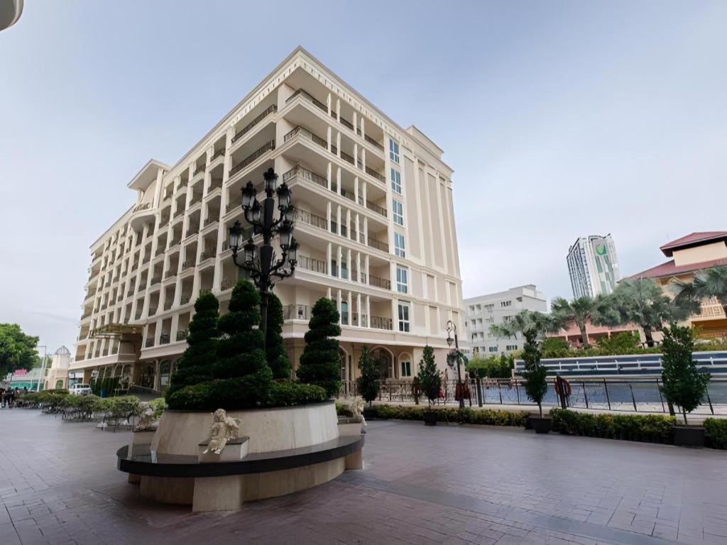 Lk Celestite Hotel Патая Екстериор снимка