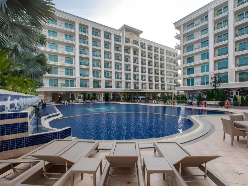 Lk Celestite Hotel Патая Екстериор снимка